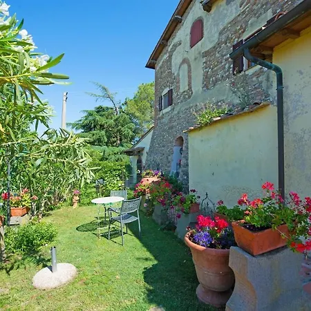 Badia A Passignano Sleeps 3 T241898 Διαμέρισμα