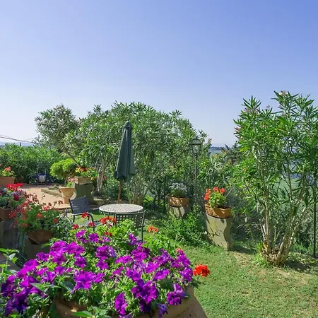 Badia A Passignano Sleeps 3 T241898 Badia A Passigano