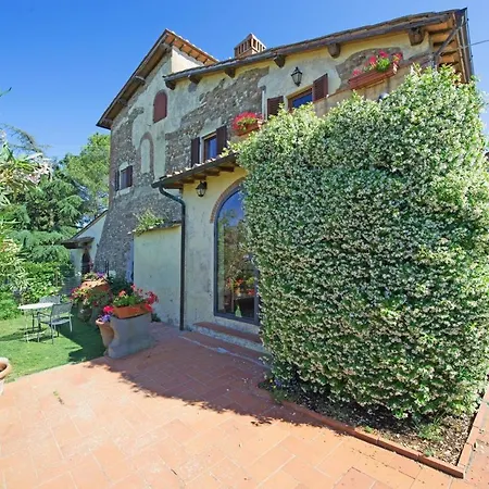 Badia A Passignano Sleeps 3 T241898