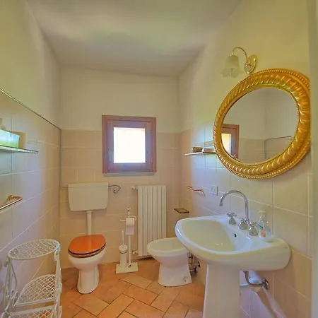 Badia A Passignano Sleeps 3 T241898 * Badia A Passigano